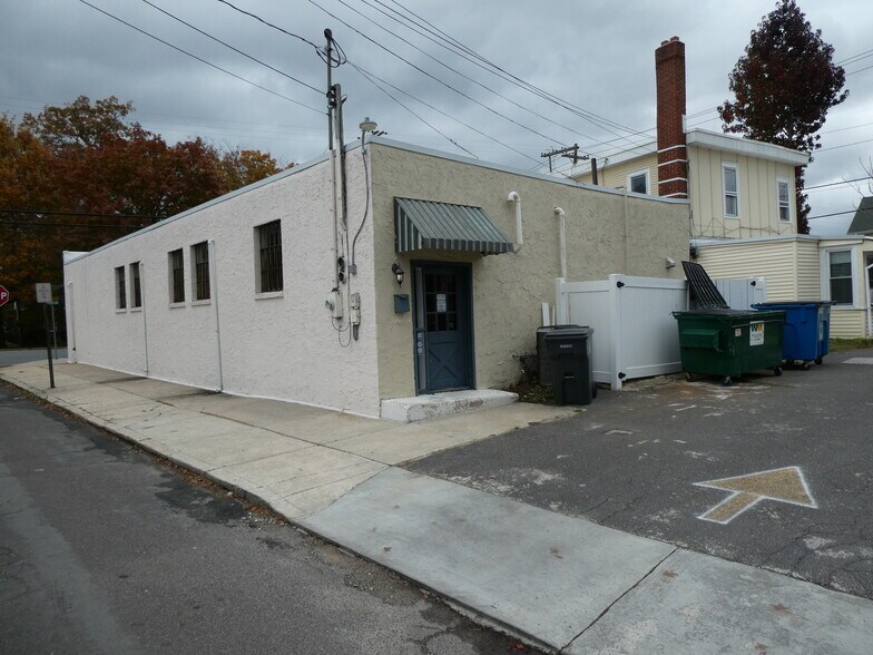 More Photos Of 6002 Main St, Mays Landing Storefront For Lease