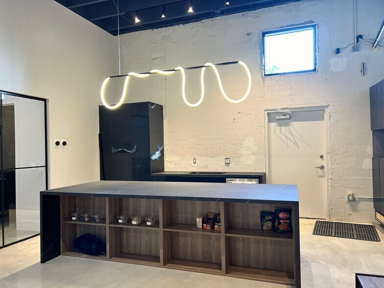 More Photos Of 8747 SW 134th St, Miami Warehouse For Lease