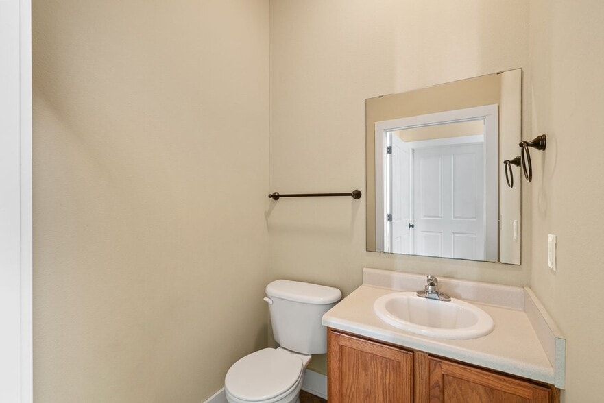 More Photos Of , Lillian Industrial For Sale