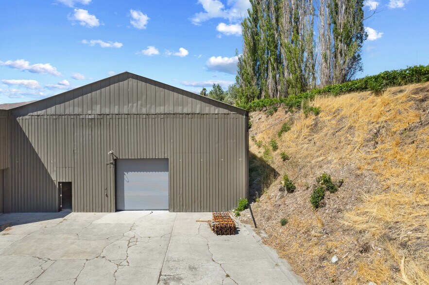 More Photos Of 1260 Lower Sunnyslope Rd, Wenatchee Manufacturing For Lease