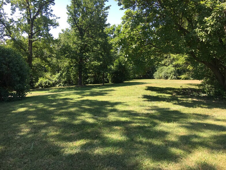 More Photos Of 18 Sona Ln, Creve Coeur Land For Sale