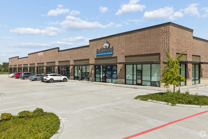 More Photos Of 5149 Reading Rd, Rosenberg Storefront For Sale