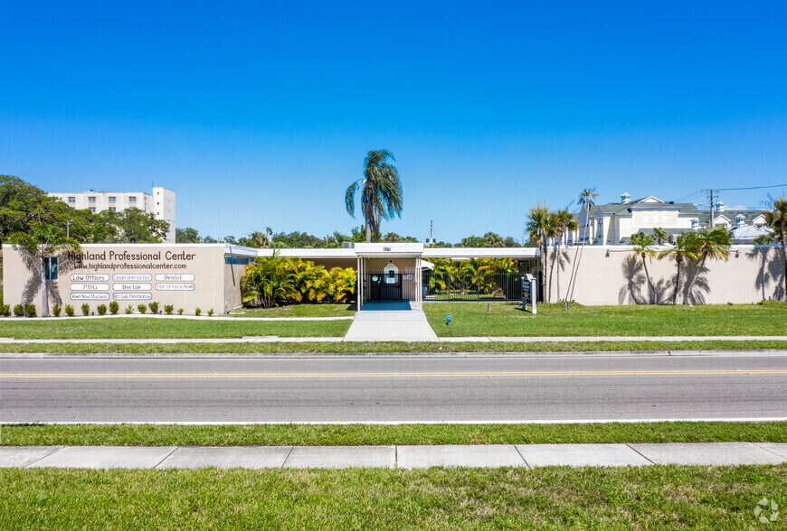 Primary Photo Of 1201 S Highland Ave, Clearwater Medical For Lease