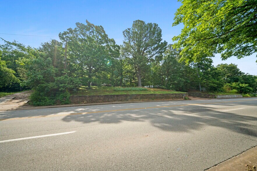 More Photos Of 1624 N Gregg Ave, Fayetteville Land For Sale