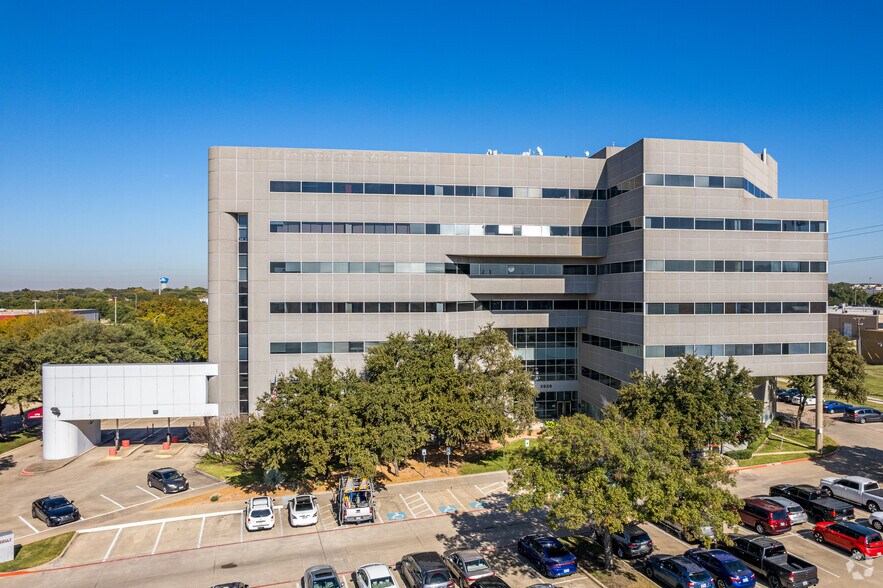 More Photos Of 3939 Belt Line Rd, Addison Office For Lease