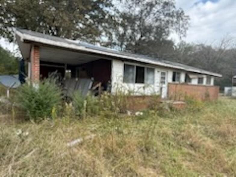 More Photos Of 2033 Winchester Rd, Anniston Flex For Sale