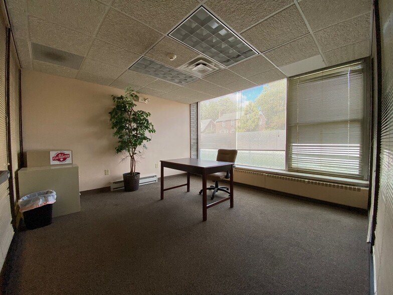 More Photos Of 7034-7040 Castor Ave, Philadelphia Office For Sale
