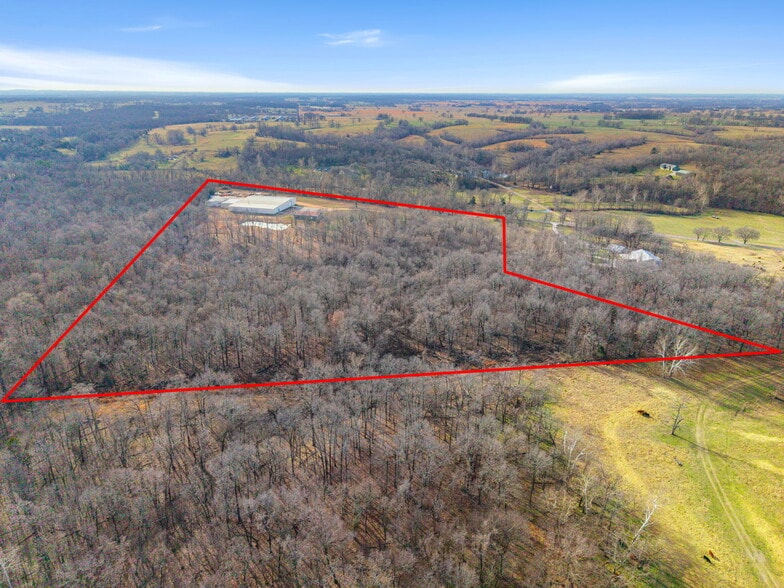 More Photos Of 23044 Honey Creek Rd, Sulphur Springs Distribution For Sale
