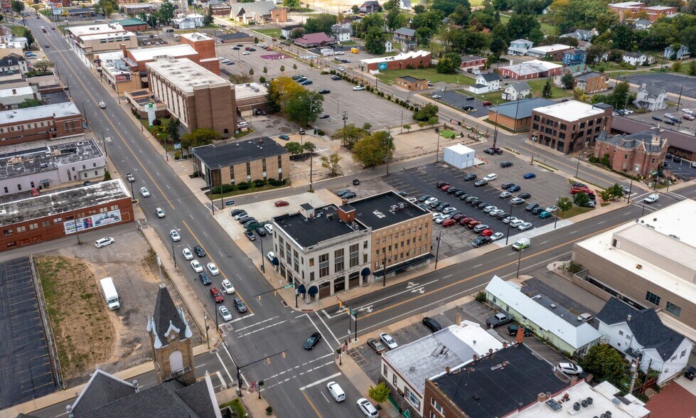 More Photos Of 68-70 W Park Ave, Mansfield Office For Lease