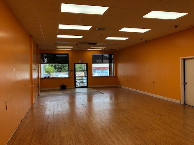 More Photos Of 622 Midland Ave, Staten Island Storefront Retail Residential For Sale
