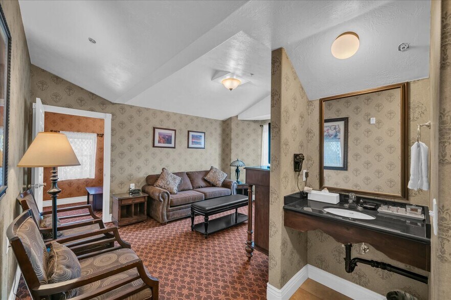 More Photos Of 190 N 300 W, Kanab Specialty For Sale