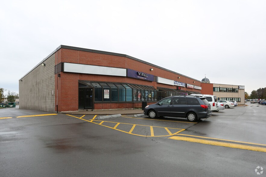 More Photos Of 2555 Dixie Rd, Mississauga Storefront For Lease