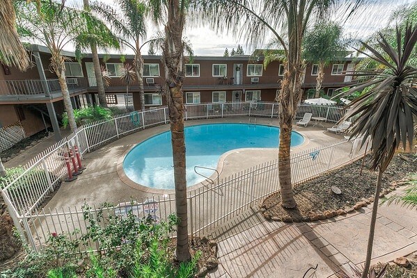 More Photos Of 126 E Jamestown St, Stockton Apartments For Sale