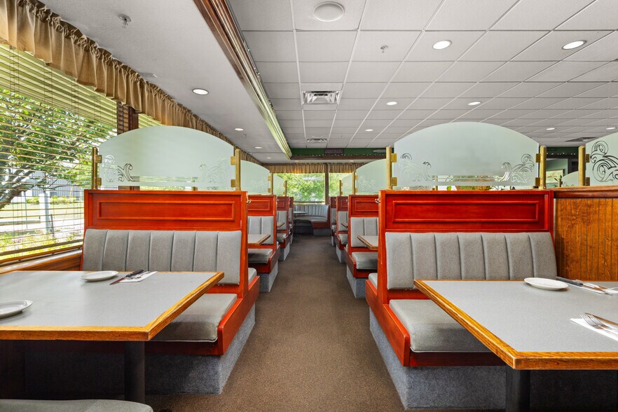 More Photos Of 11 Farmington Rd, Rochester Restaurant For Sale