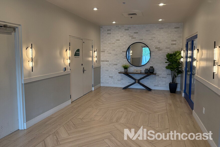 More Photos Of 10451 SW Village Center Dr, Port Saint Lucie Unknown For Lease