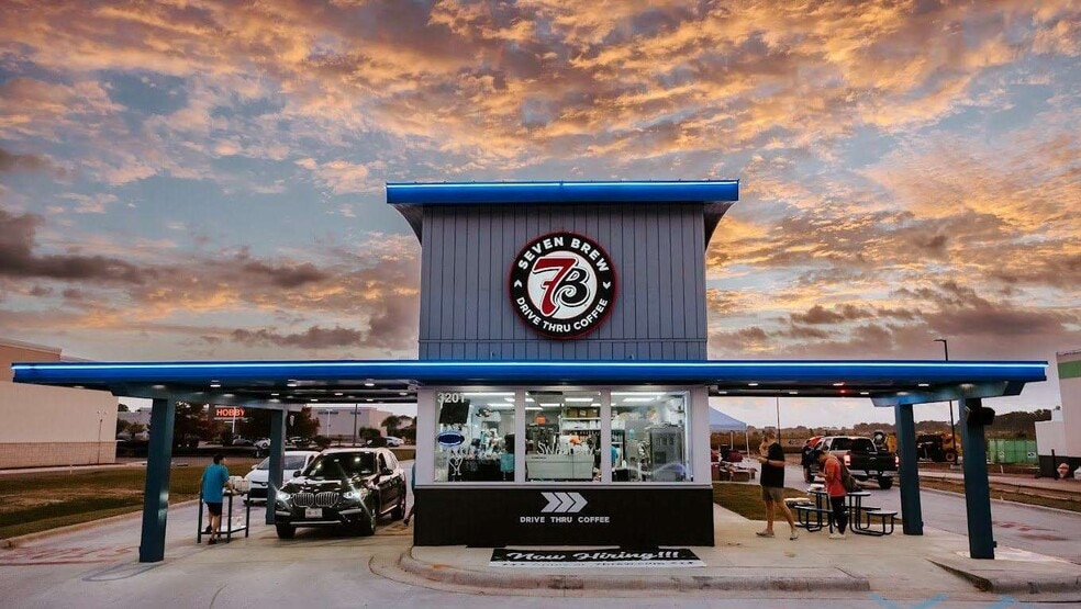 Primary Photo Of 4109 E Main St, Farmington Service Station For Sale