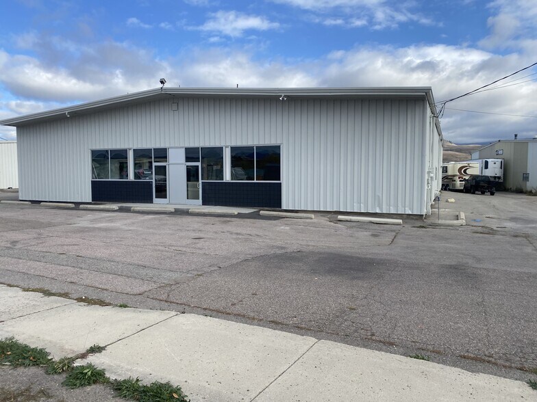 Primary Photo Of 3110 W Broadway St, Missoula Distribution For Lease