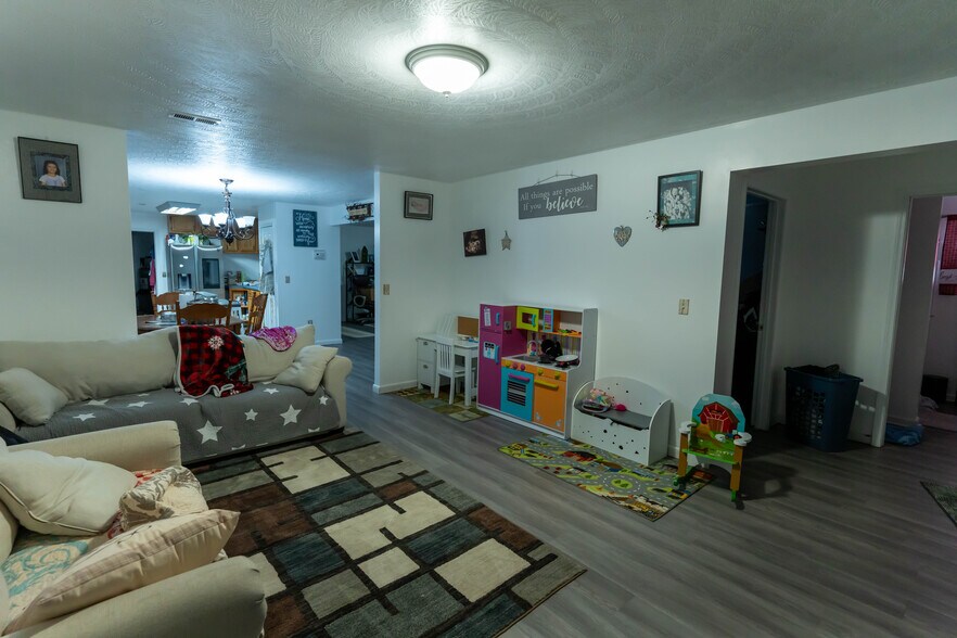 More Photos Of 16120 Porterfield Hwy, Abingdon Freestanding For Sale