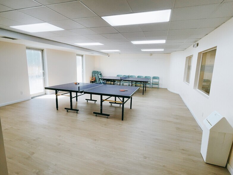 More Photos Of 13332 41st Rd, Flushing Medical For Lease