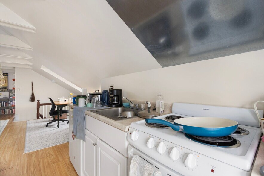 More Photos Of 407 Benefit St, Providence Apartments For Sale