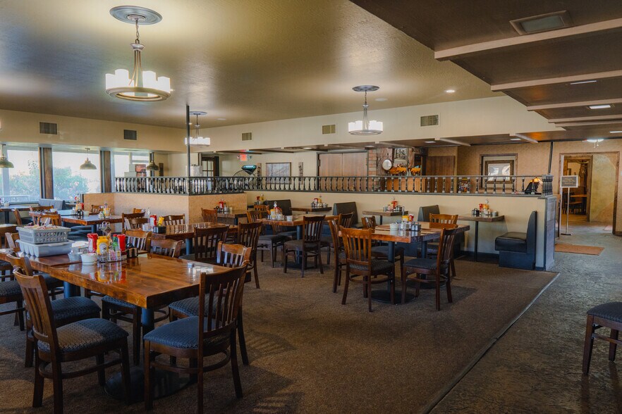 More Photos Of 5159 CA-140, Mariposa Restaurant For Sale