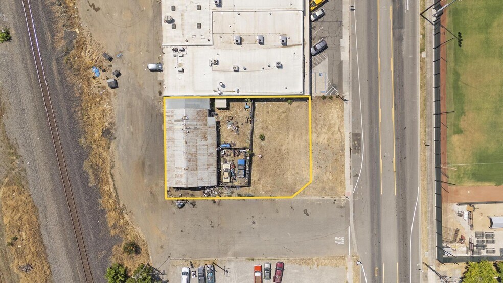 More Photos Of 100 15th St, Marysville Industrial For Sale