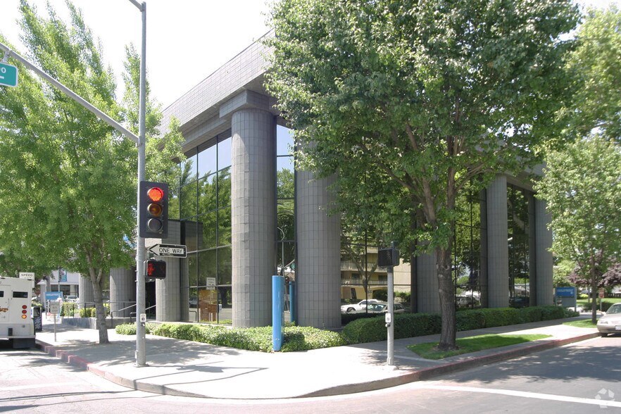 More Photos Of 1625 I St, Modesto Office For Lease