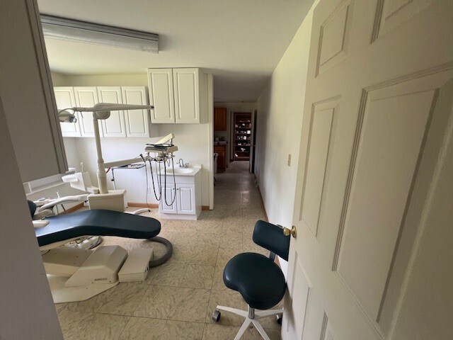 More Photos Of 4931 Southwestern Blvd, Hamburg Office For Sale