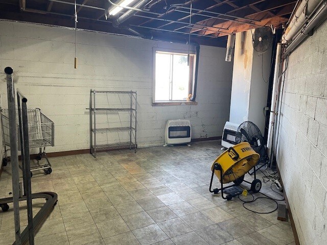 More Photos Of 16549 E 14th St, San Leandro Manufacturing For Sale