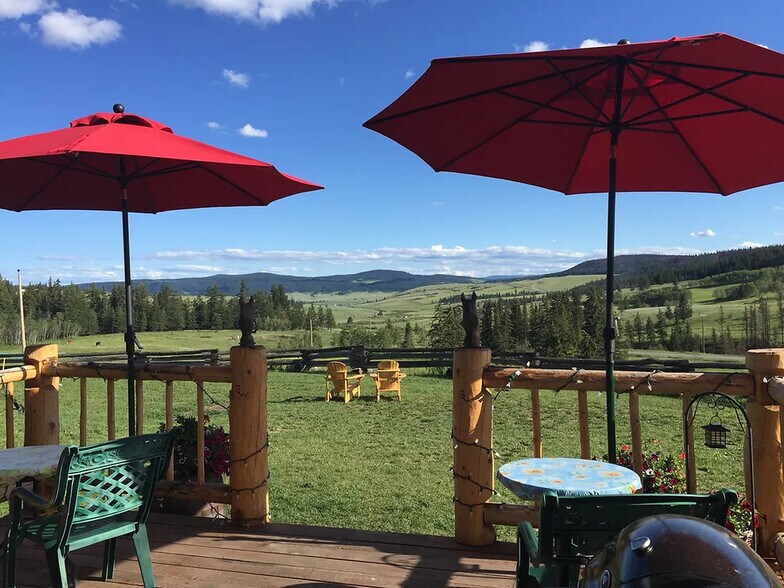 More Photos Of 1080 Stack Valley Rd, Cariboo Hotel For Sale