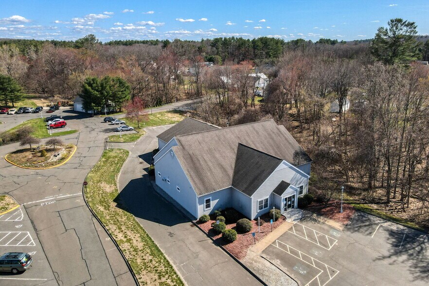 More Photos Of 800 College Hwy, Southwick Medical For Lease