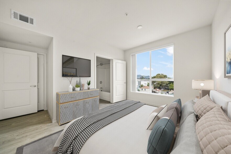 More Photos Of 3518 Chesapeake Ave, Los Angeles Apartments For Sale