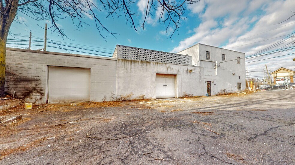 More Photos Of 9034 Tonnelle Ave, North Bergen Industrial For Sale