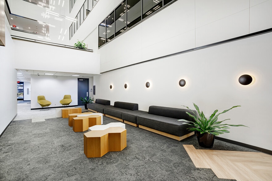 More Photos Of 49 Music Square W, Nashville Office For Lease