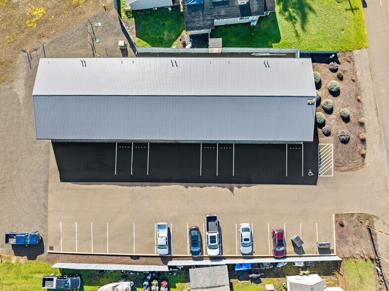 More Photos Of 93303 Prairie Rd, Junction City Warehouse For Lease