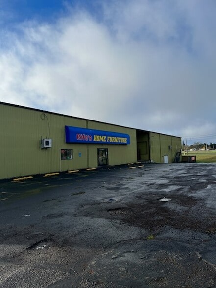 Primary Photo Of 29879 OR-34, Albany Showroom For Sale