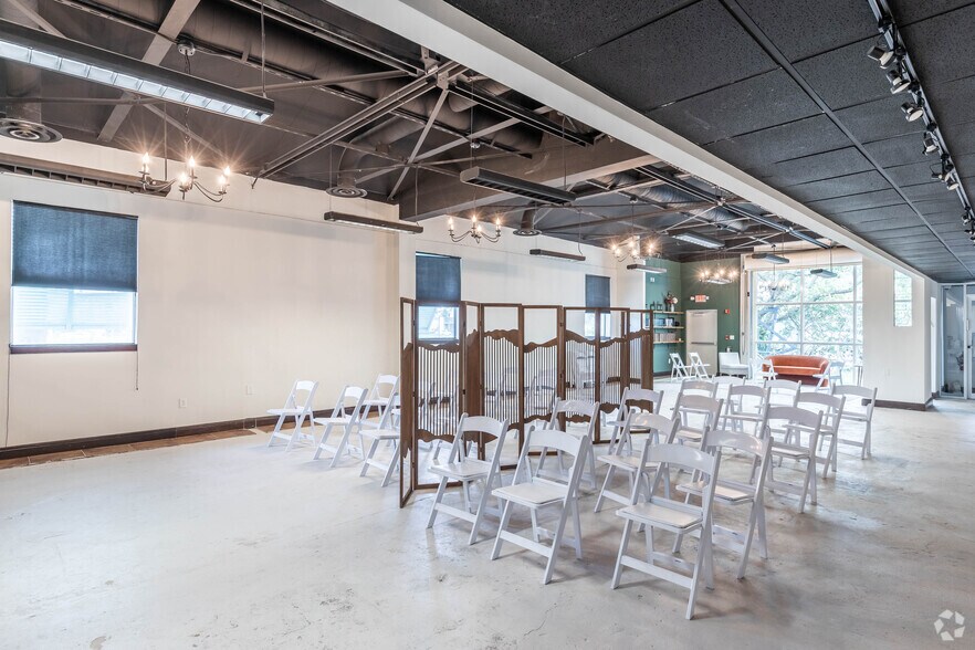 More Photos Of 101 SE 2nd Ave, Delray Beach Restaurant For Lease