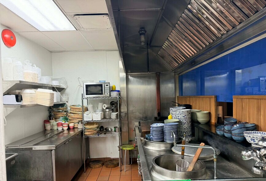 More Photos Of 2780 Kingsway, Vancouver Restaurant For Sale