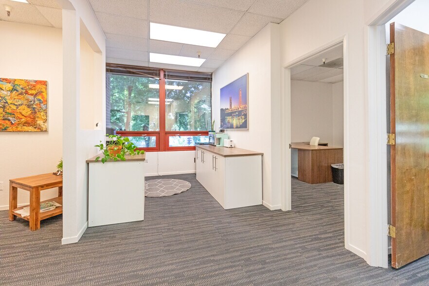 More Photos Of 725 30th St, Sacramento Office For Lease