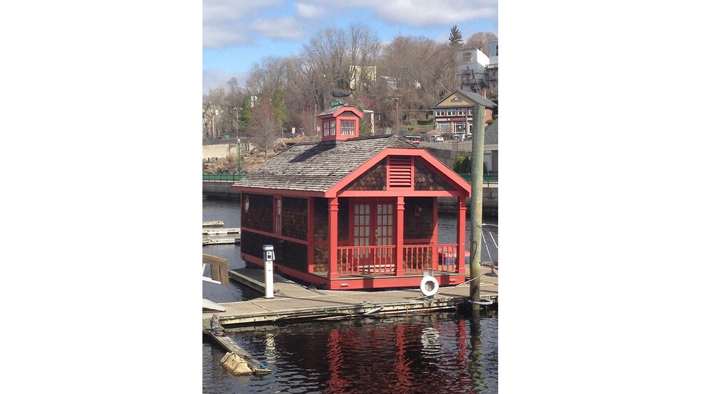 More Photos Of 1 American Wharf, Norwich Marina For Sale