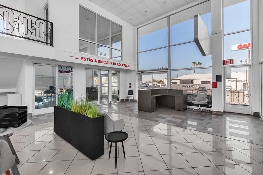 More Photos Of 13851-13861 Harbor Boulevard, Garden Grove Auto Dealership For Lease
