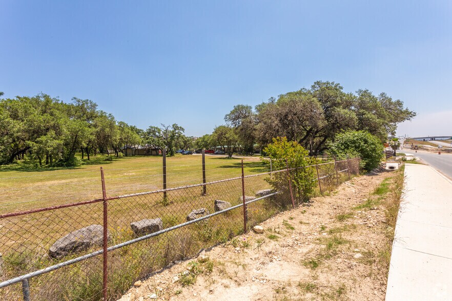 More Photos Of 28660 IH-10, Boerne Land For Sale