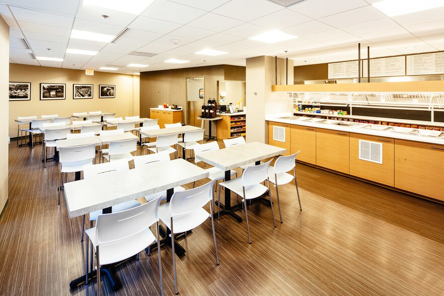 More Photos Of 9302 Lee Hwy, Fairfax Office For Lease