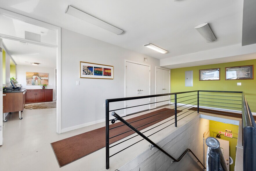 More Photos Of 1905 Brentwood Rd NE, Washington Warehouse For Lease