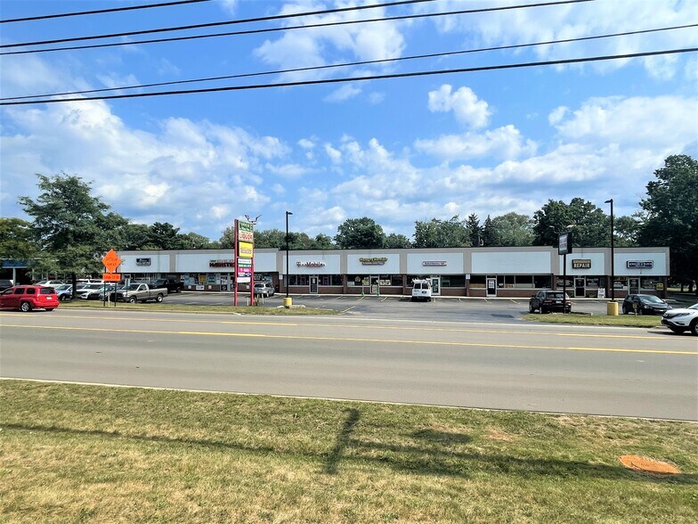 Primary Photo Of 3141-3191 Union Lake Rd, Commerce Township Unknown For Lease