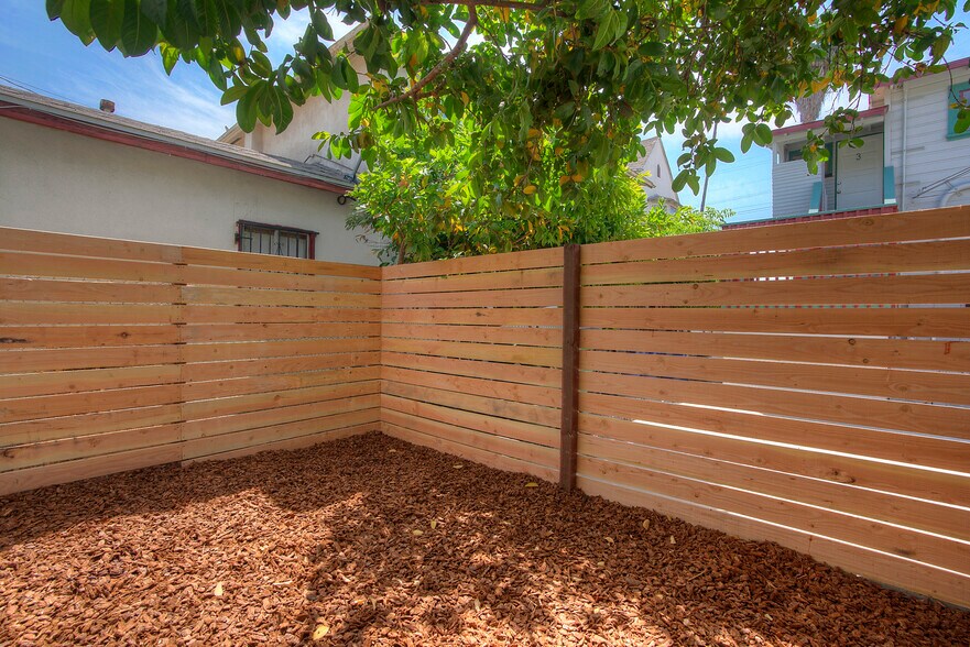 More Photos Of 5323 Monte Vista St, Los Angeles Apartments For Sale