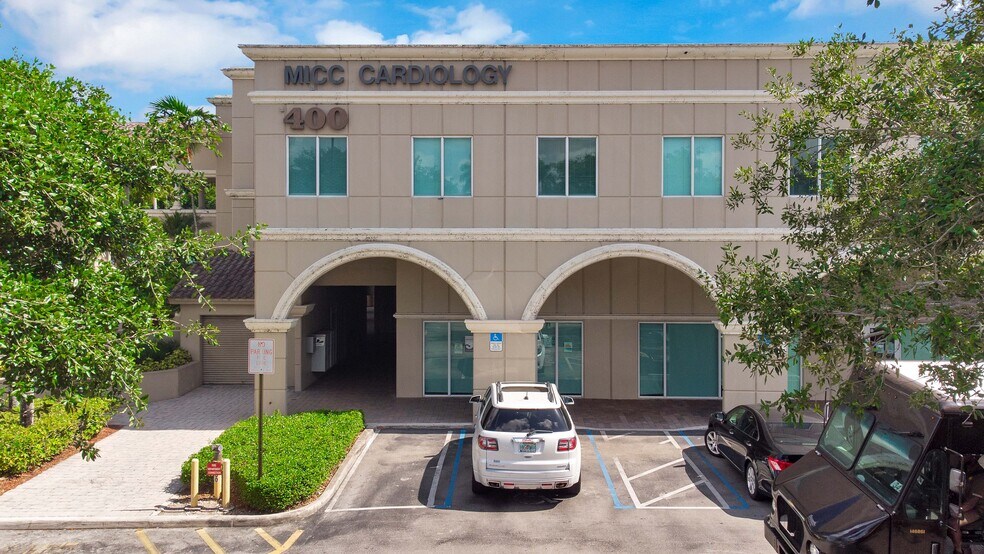 More Photos Of 400 N Hiatus Rd, Pembroke Pines Unknown For Lease