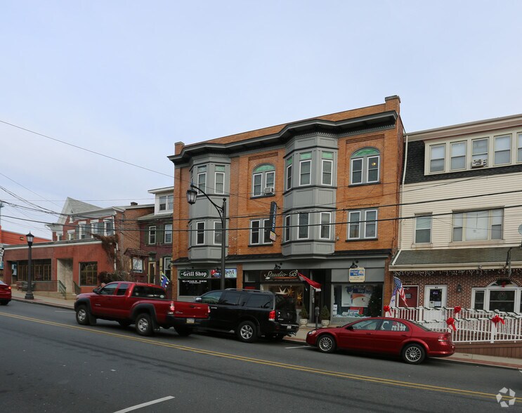 More Photos Of 35-39 E Philadelphia Ave, Boyertown Storefront Retail Residential For Lease