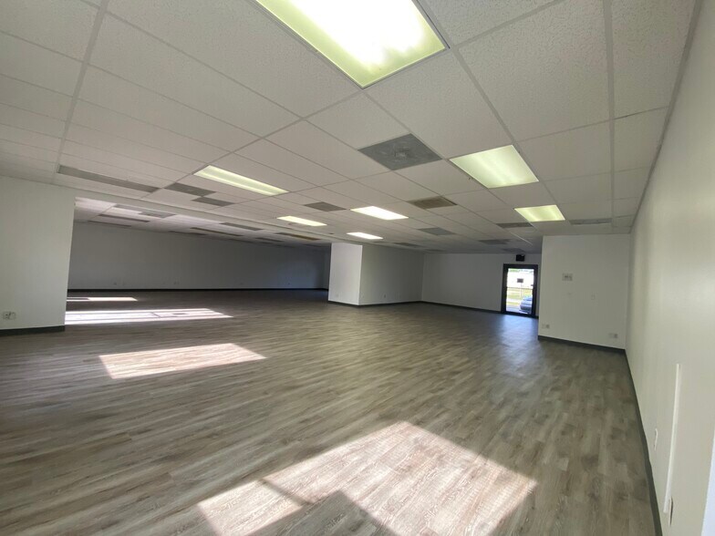 More Photos Of 13555 Automobile Blvd, Clearwater Medical For Lease