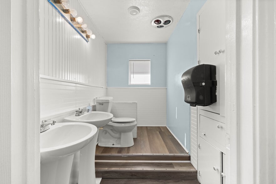 More Photos Of 516 N Tx-3 Hwy, League City Freestanding For Lease